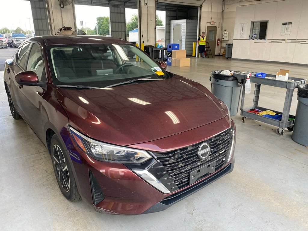 Used 2024 Nissan Sentra SV FWD image 1