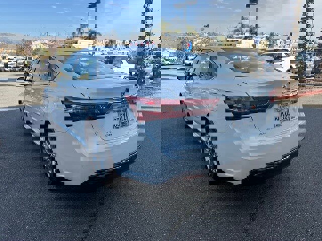 Used 2018 Toyota Avalon Limited image 5