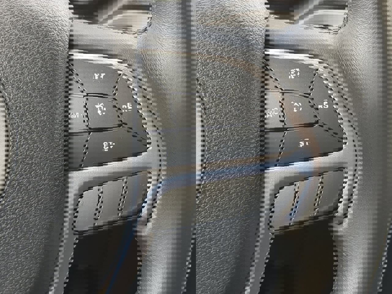 Used 2019 Jeep Grand Cherokee Laredo w/ Laredo X Package image 24