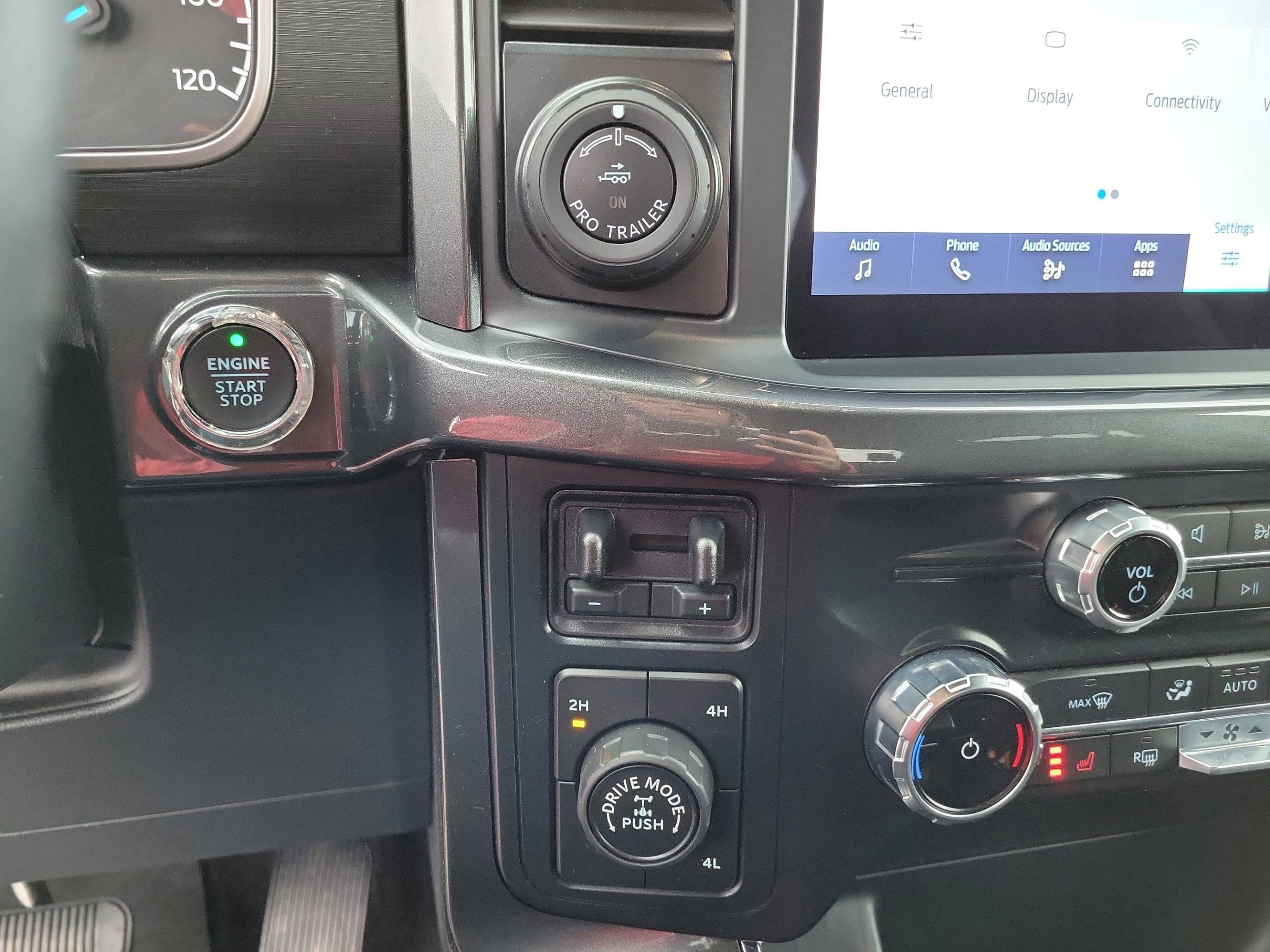 Certified 2022 Ford F150 XLT w/ Equipment Group 302A High image 31