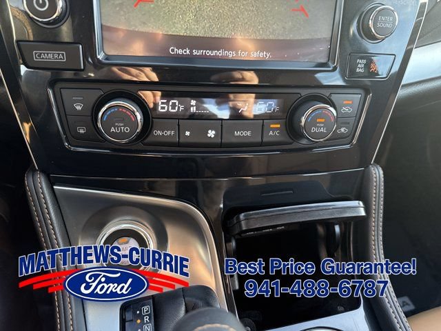 Used 2017 Nissan Maxima SR FWD image 19