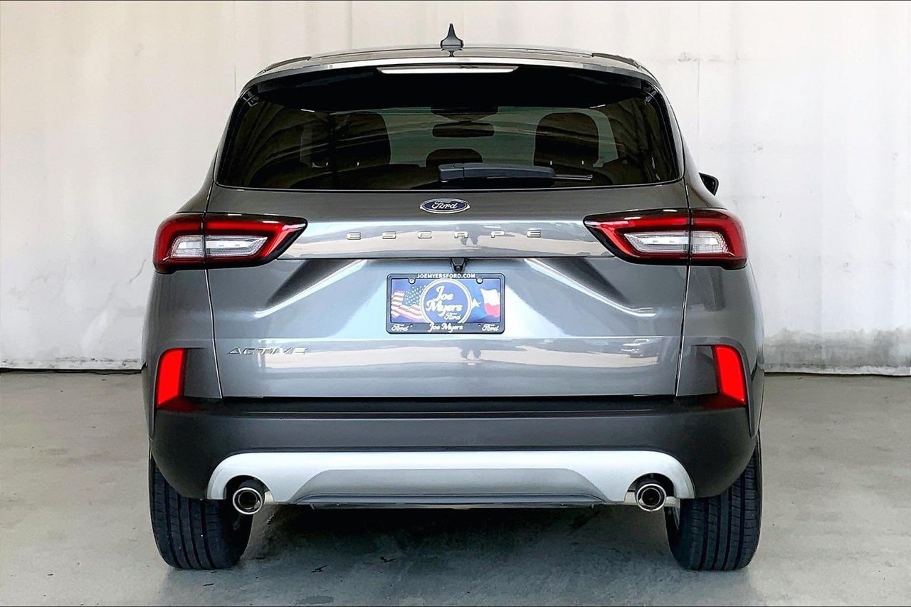 Certified 2024 Ford Escape Active FWD image 3