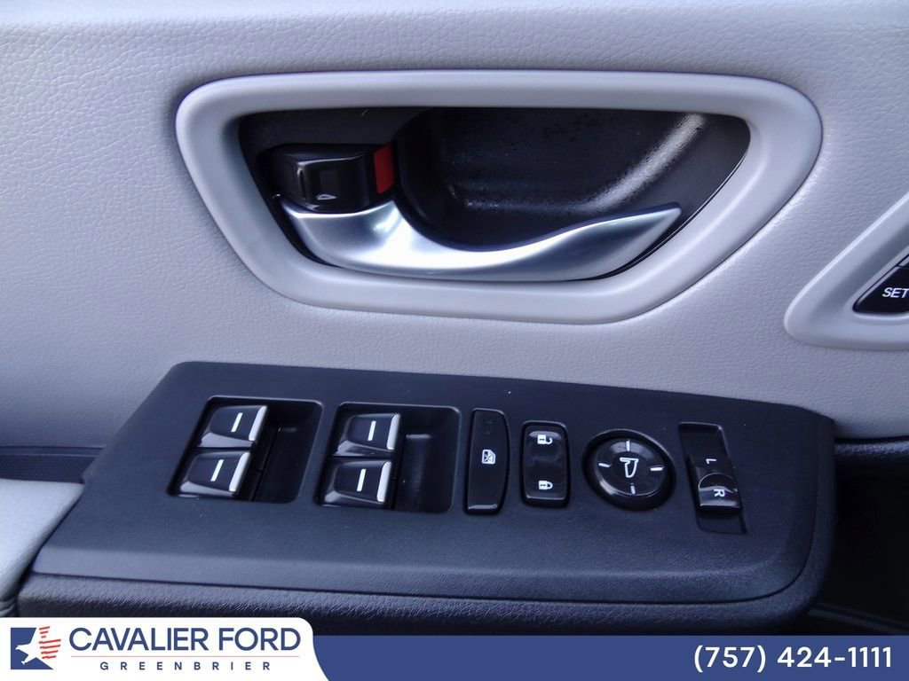 Used 2025 Honda Pilot Touring image 21