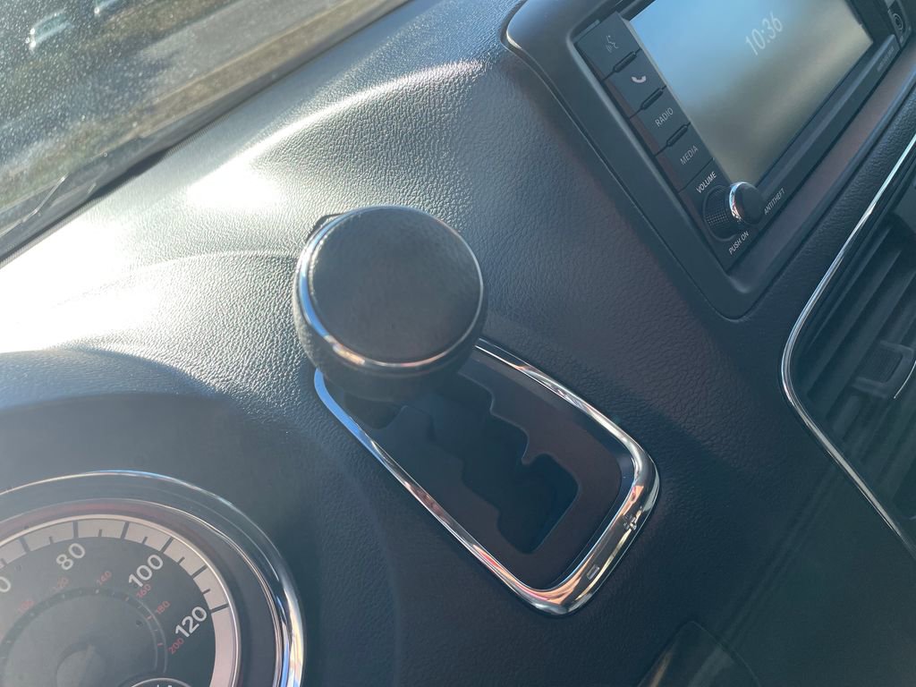 Used 2019 Dodge Grand Caravan SE image 23