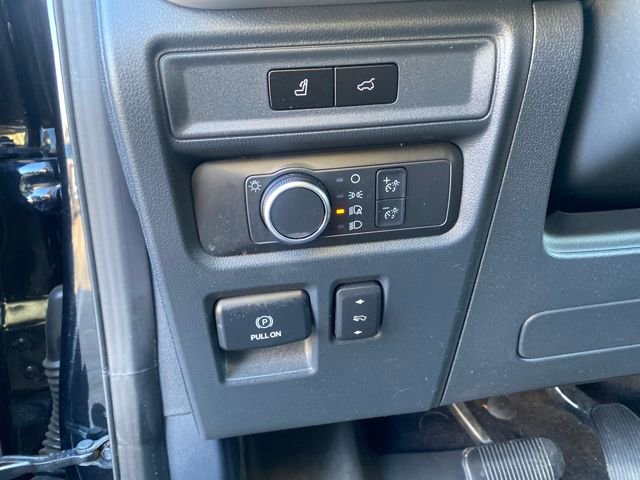 Certified 2023 Ford Expedition XLT image 17