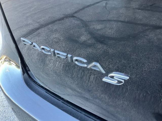Used 2025 Chrysler Pacifica Limited FWD image 20