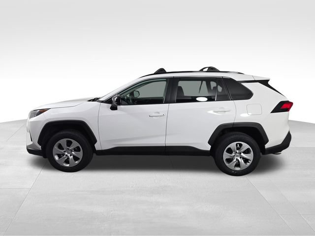 Used 2021 Toyota RAV4 LE w/ Carpet Mat Package (TMS) FWD image 4