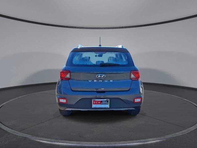 Used 2024 Hyundai Venue SEL FWD image 7
