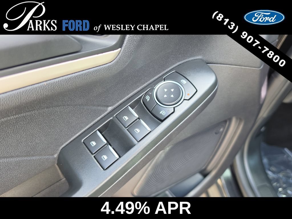 Certified 2022 Ford Escape SE w/ SE Sport Appearance Package FWD image 18