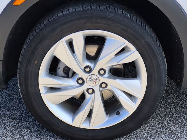 Used 2025 Buick Encore GX Preferred AWD/4WD image 21