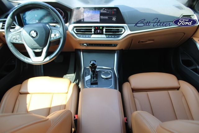 Used 2022 BMW 330i Sedan w/ Premium Package 2 RWD image 16