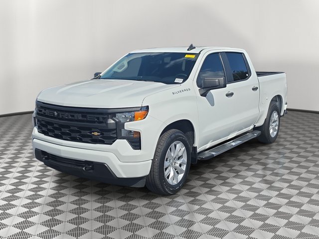Used 2022 Chevrolet Silverado 1500 Custom RWD image 3
