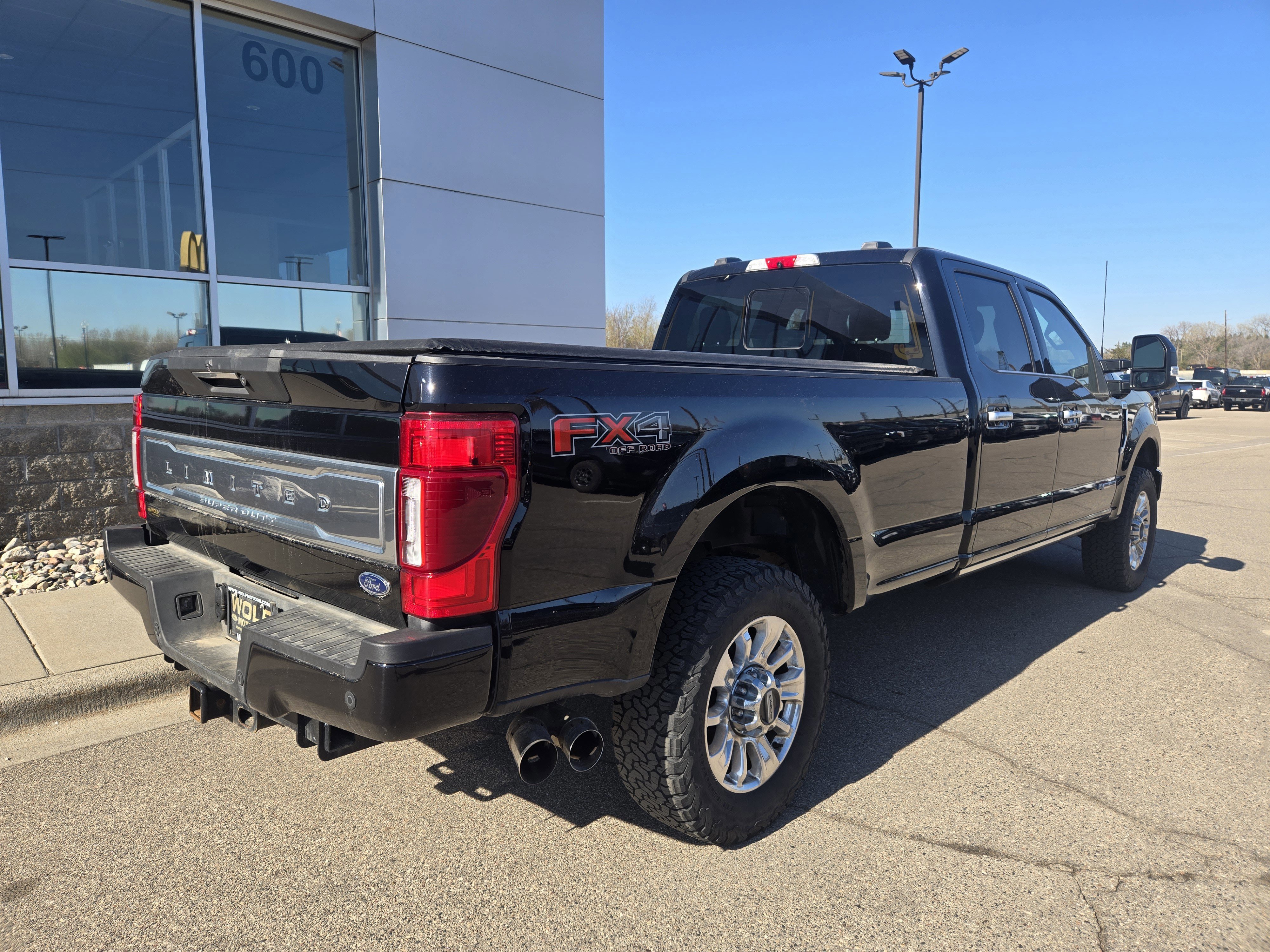 Certified 2022 Ford F350 Limited w/ FX4 Off-Road Package AWD/4WD image 5