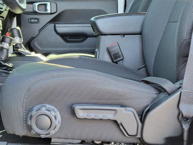 Used 2022 Jeep Wrangler Willys image 19