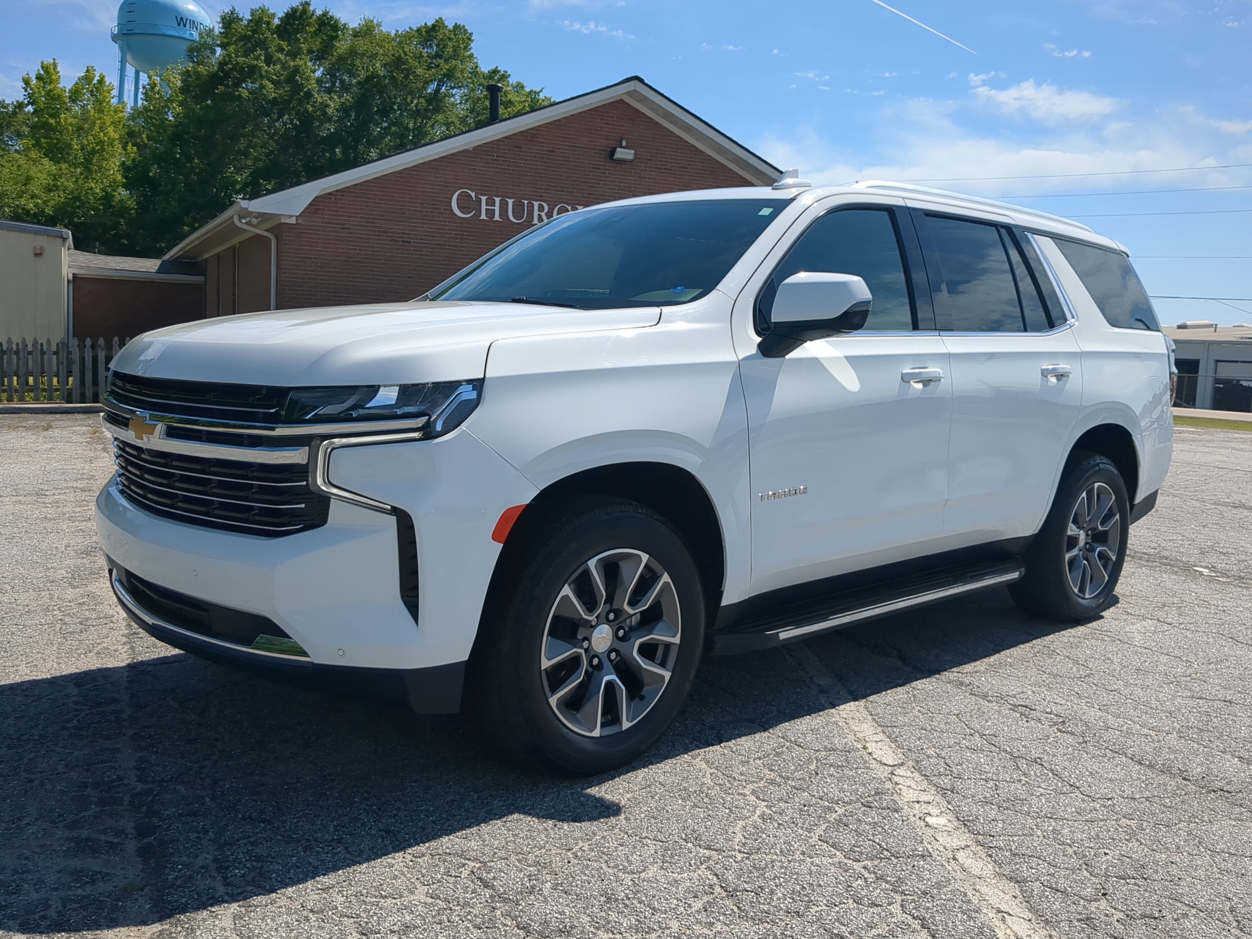 Used 2022 Chevrolet Tahoe LT w/ LT Signature Package RWD image 6