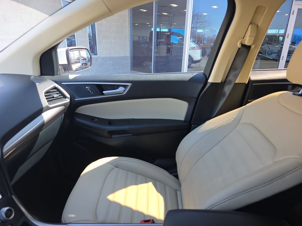 Certified 2024 Ford Edge SEL w/ Convenience Package image 32