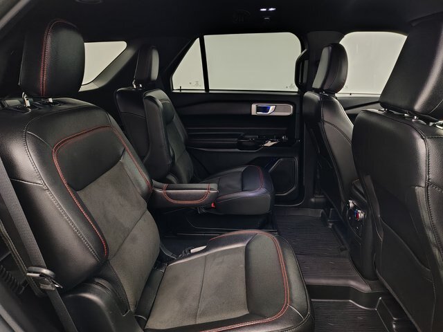 Certified 2022 Ford Explorer ST-Line AWD/4WD image 32