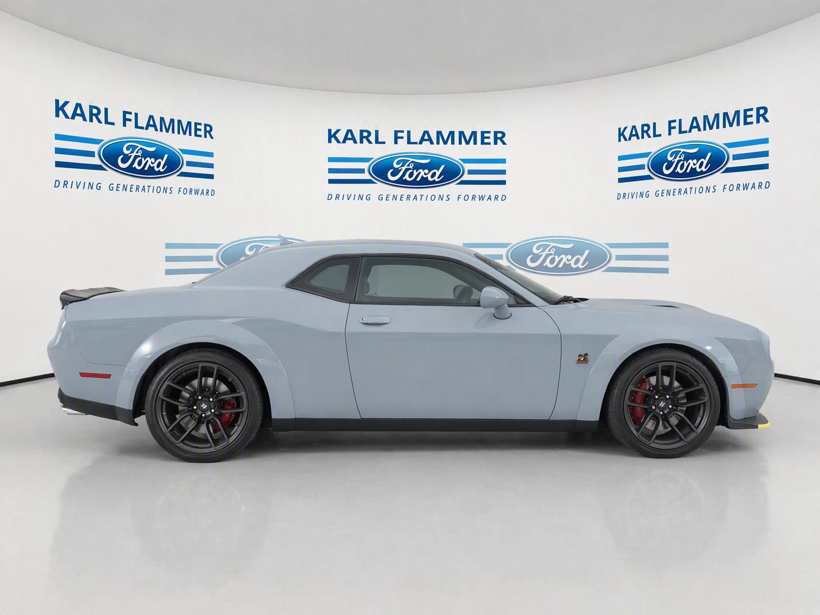 Used 2020 Dodge Challenger R/T Scat Pack RWD image 2