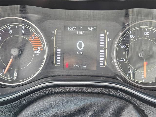 Used 2019 Jeep Cherokee Latitude Plus FWD image 11