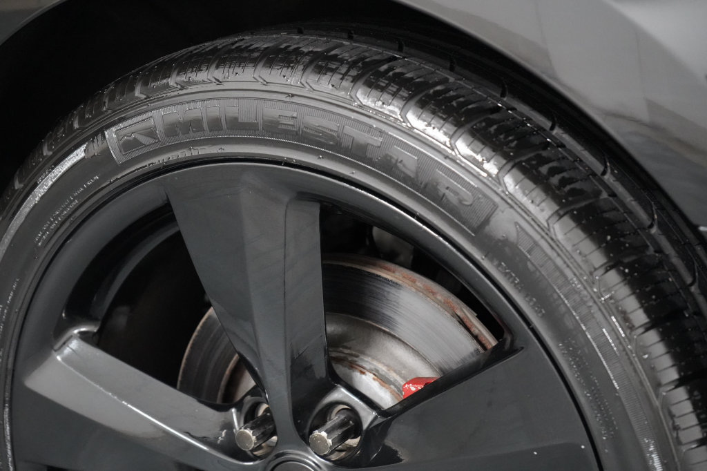 Certified 2022 Ford Mustang GT RWD image 29