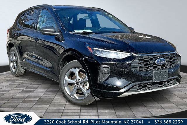 Certified 2023 Ford Escape ST-Line w/ Tech Pack #1 image 9