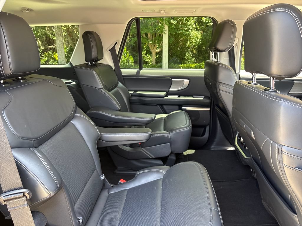 Certified 2025 Ford Expedition Platinum AWD/4WD image 31