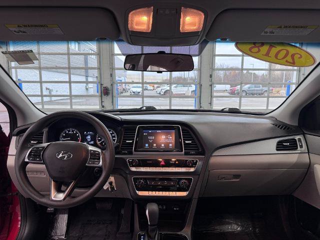 Used 2018 Hyundai Sonata SE FWD image 28