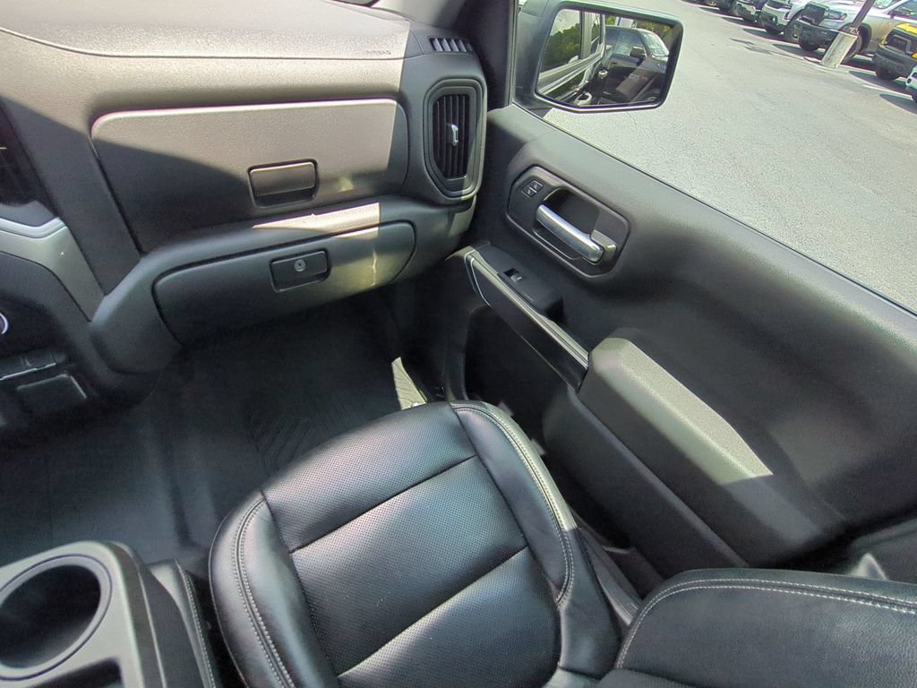 Used 2022 Chevrolet Silverado 1500 Custom Trail Boss w/ Midnight Edition AWD/4WD image 21