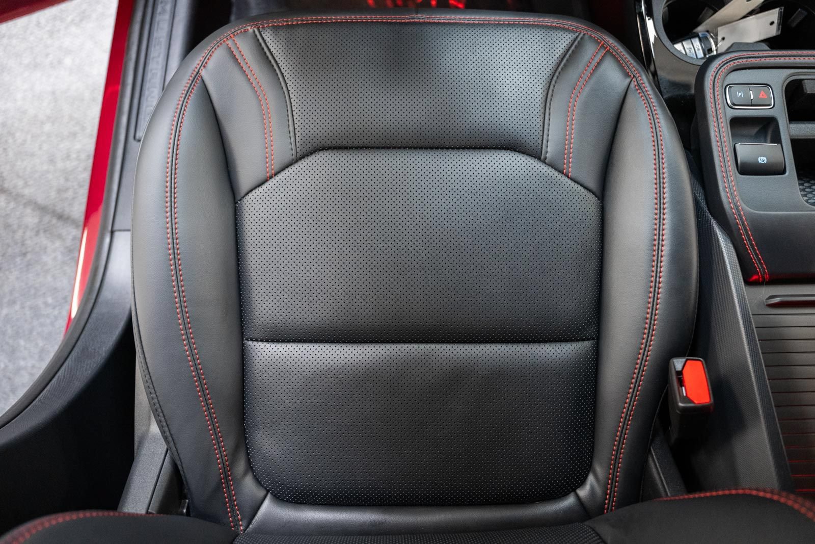 Certified 2025 Ford Mustang Mach-E Premium w/ Sport Appearance Package AWD/4WD image 28