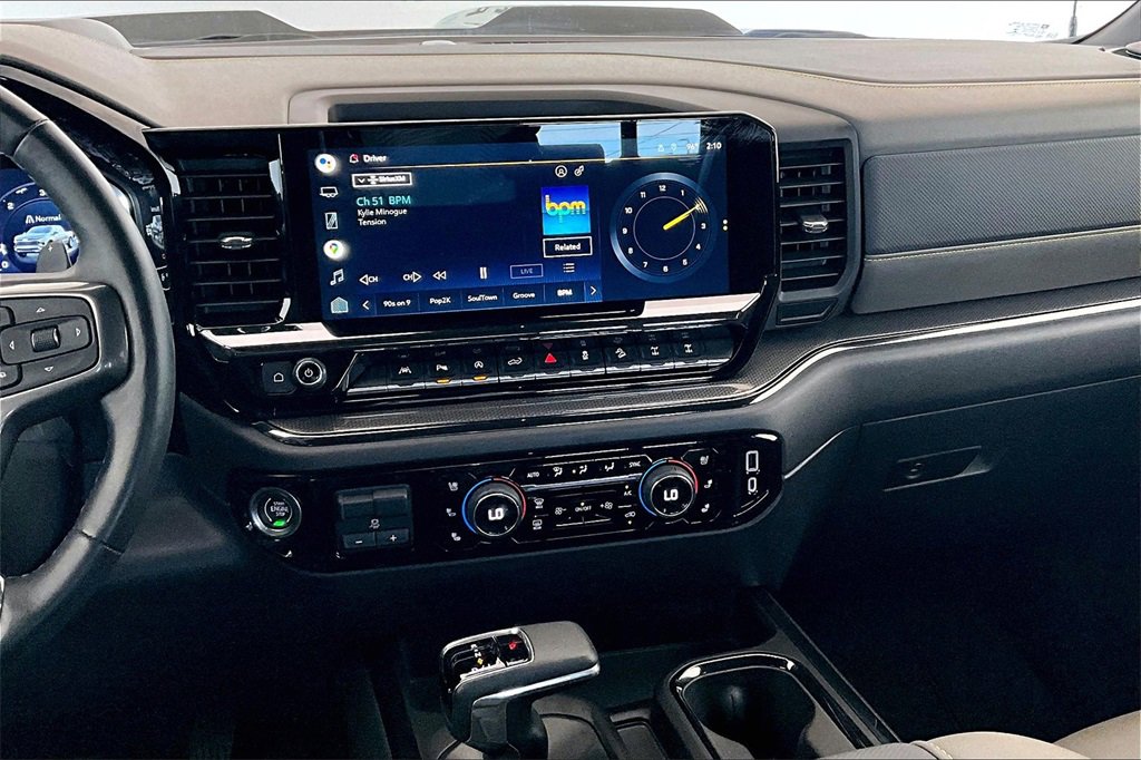 Used 2022 Chevrolet Silverado 1500 ZR2 w/ Technology Package image 5