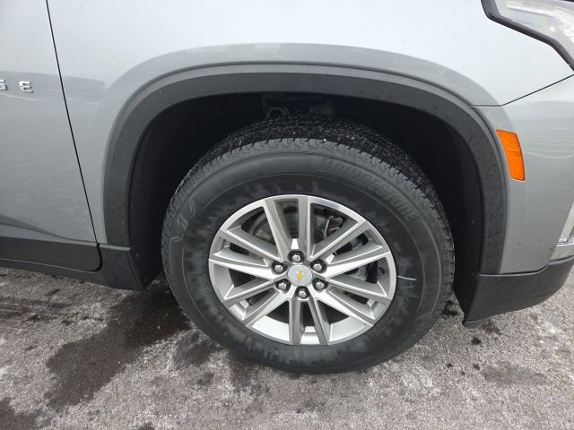 Used 2023 Chevrolet Traverse LT image 8