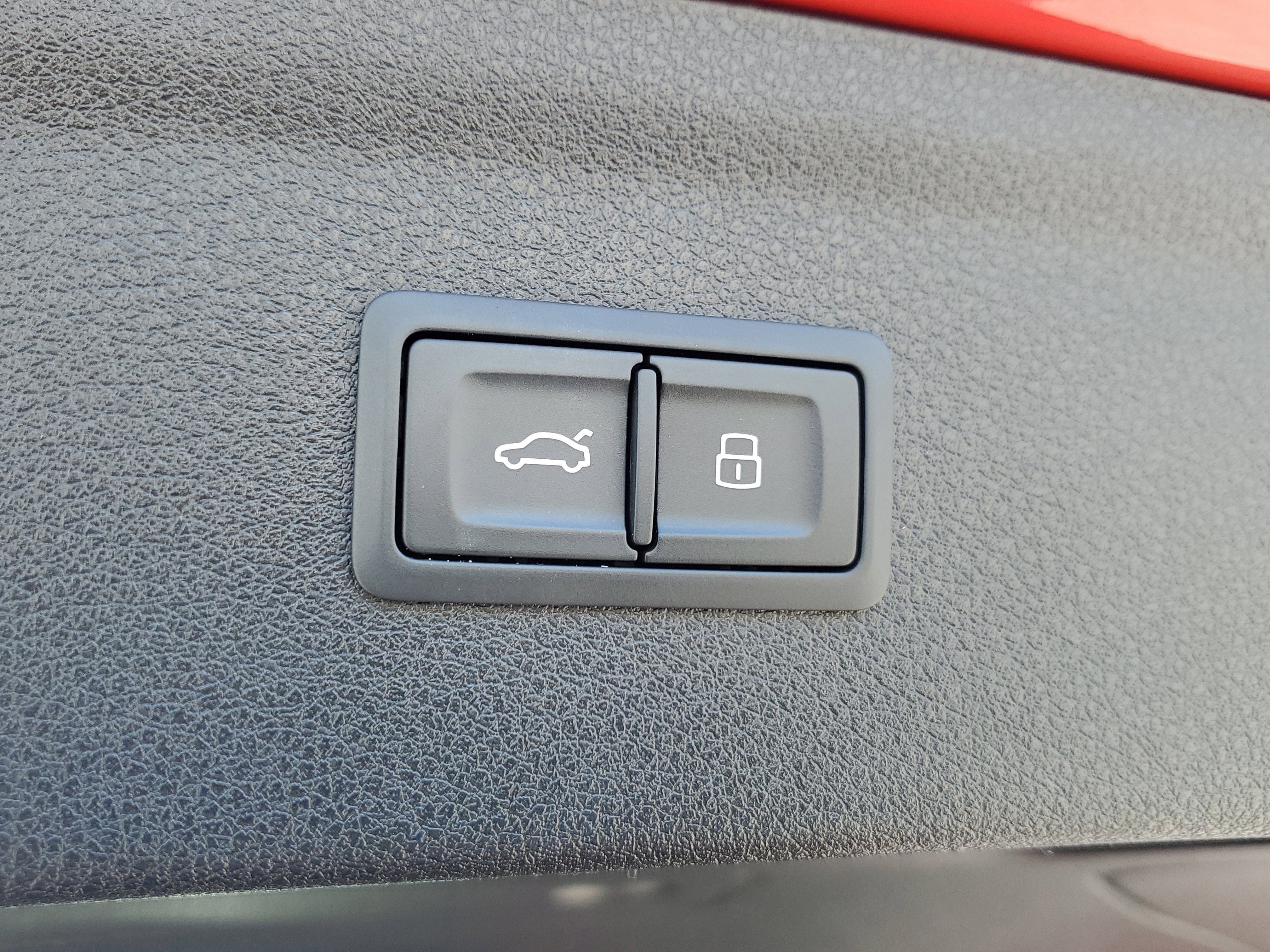 Used 2018 Audi Q3 2.0T Premium Plus w/ Premium Plus Package image 11