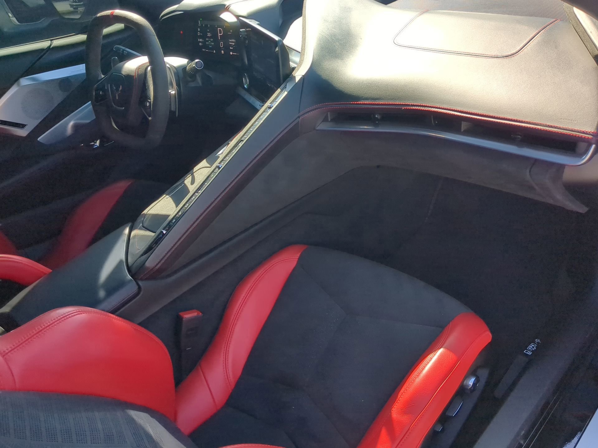 Used 2022 Chevrolet Corvette Stingray Premium Cpe w/ Z51 Performance Package image 39