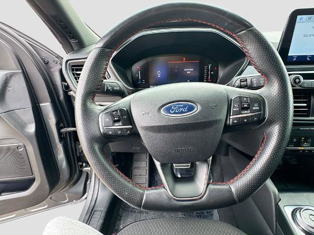 Certified 2024 Ford Escape ST-Line AWD/4WD image 10
