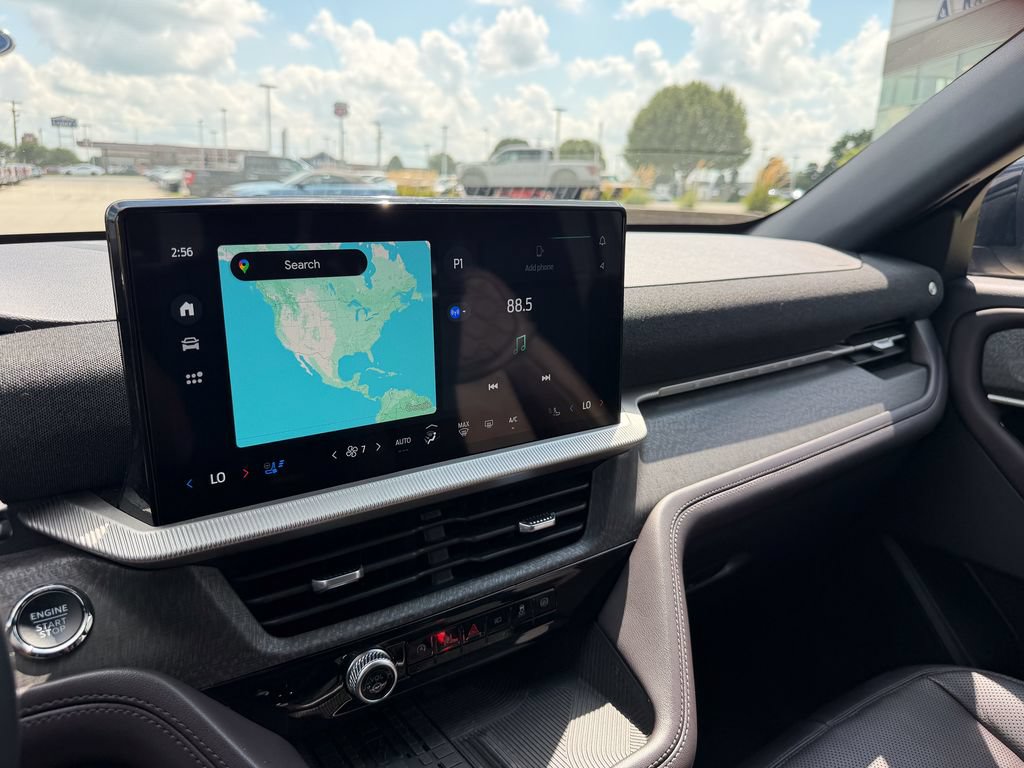 Certified 2025 Ford Explorer Platinum w/ LUX Leather Package AWD/4WD image 23