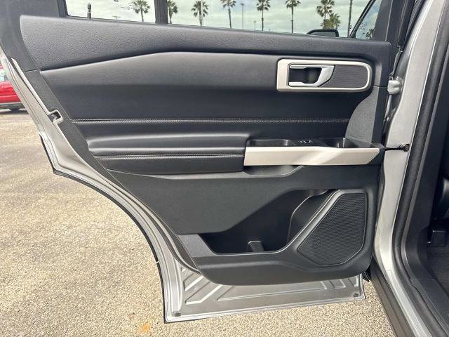 Certified 2023 Ford Explorer XLT RWD image 25