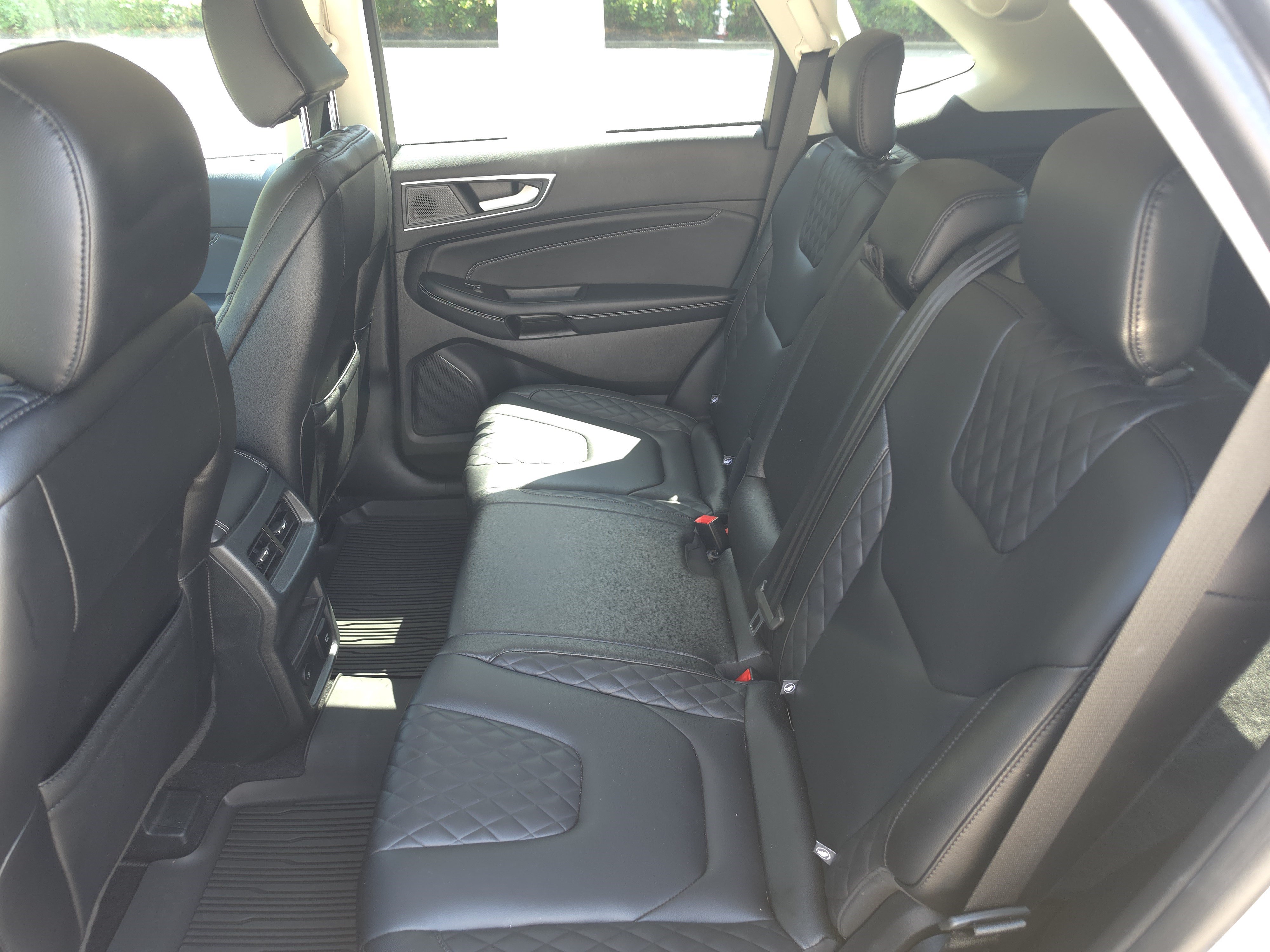 Certified 2024 Ford Edge Titanium AWD/4WD image 14