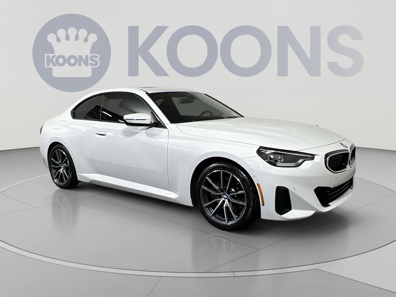 Used 2024 BMW 230i Coupe w/ Convenience Package RWD image 2
