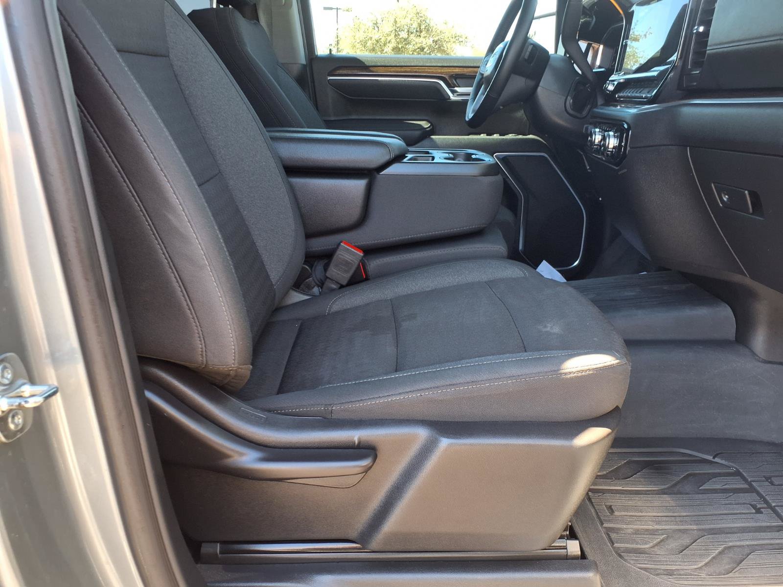 Used 2025 GMC Sierra 1500 Elevation AWD/4WD image 11