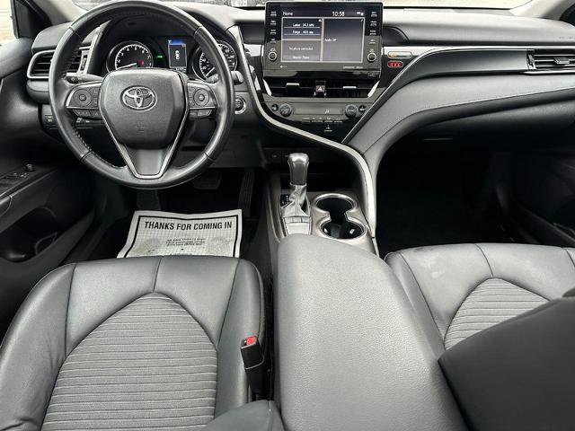 Used 2024 Toyota Camry SE image 11