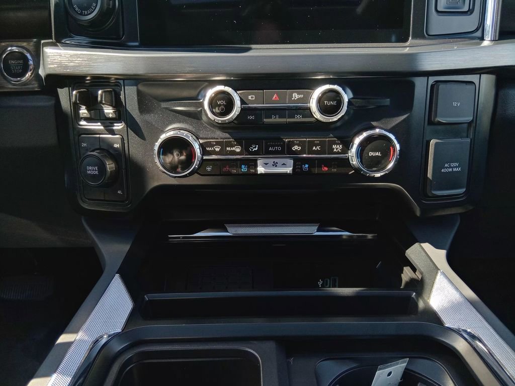 Certified 2025 Ford F350 Lariat w/ Lariat Ultimate Package AWD/4WD image 23