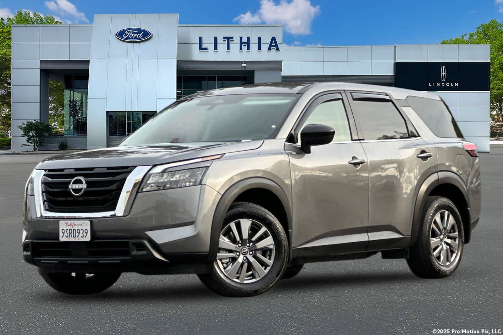 Used 2025 Nissan Pathfinder S