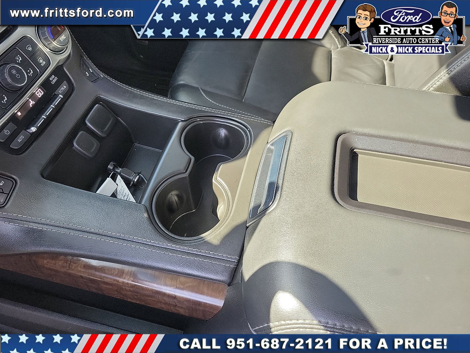 Used 2020 Chevrolet Suburban LT w/ Luxury Package AWD/4WD image 8