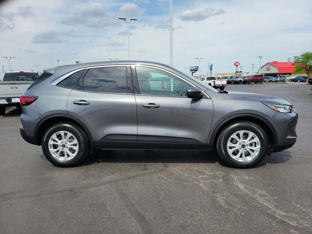 Certified 2023 Ford Escape Active w/ Tech Pack #2 AWD/4WD image 6