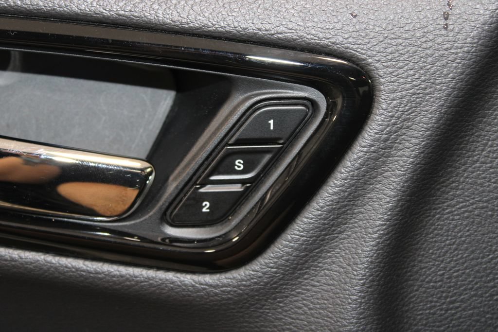 Used 2024 Dodge Durango GT RWD image 43