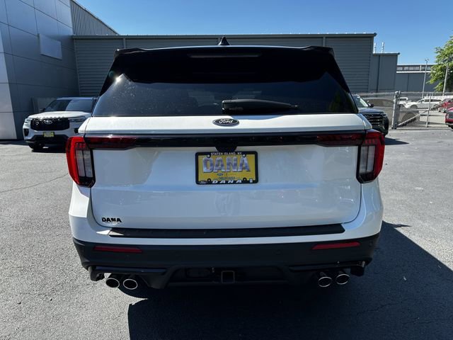 Certified 2025 Ford Explorer ST AWD/4WD image 6