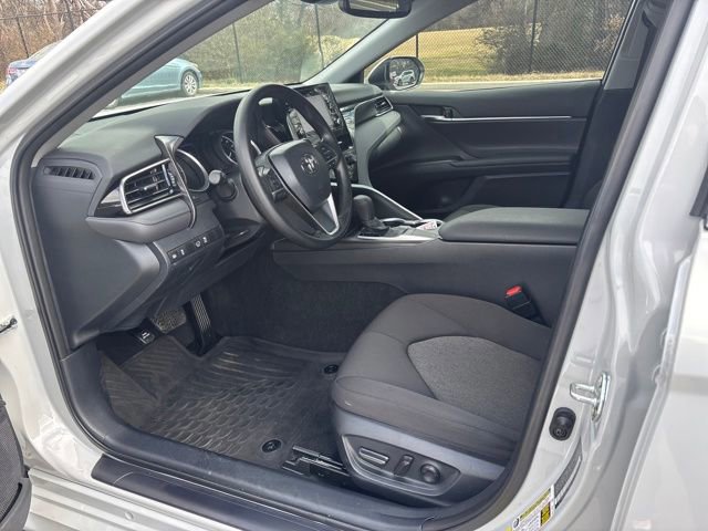Used 2024 Toyota Camry LE w/ Convenience Package FWD image 15