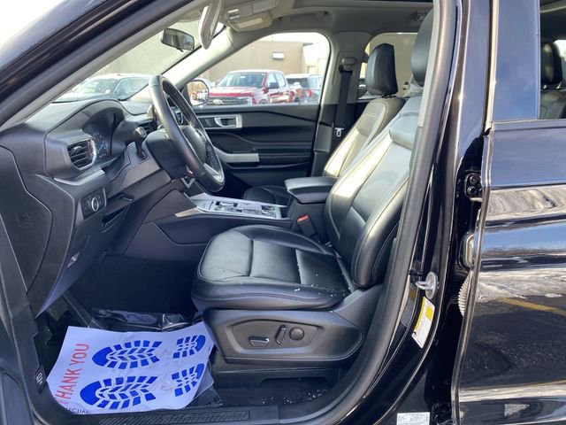 Certified 2023 Ford Explorer XLT w/ Equipment Group 202A image 4