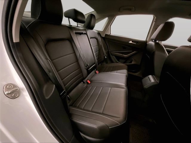 Used 2023 Volkswagen Jetta SE w/ Panoramic Sunroof Package FWD image 26
