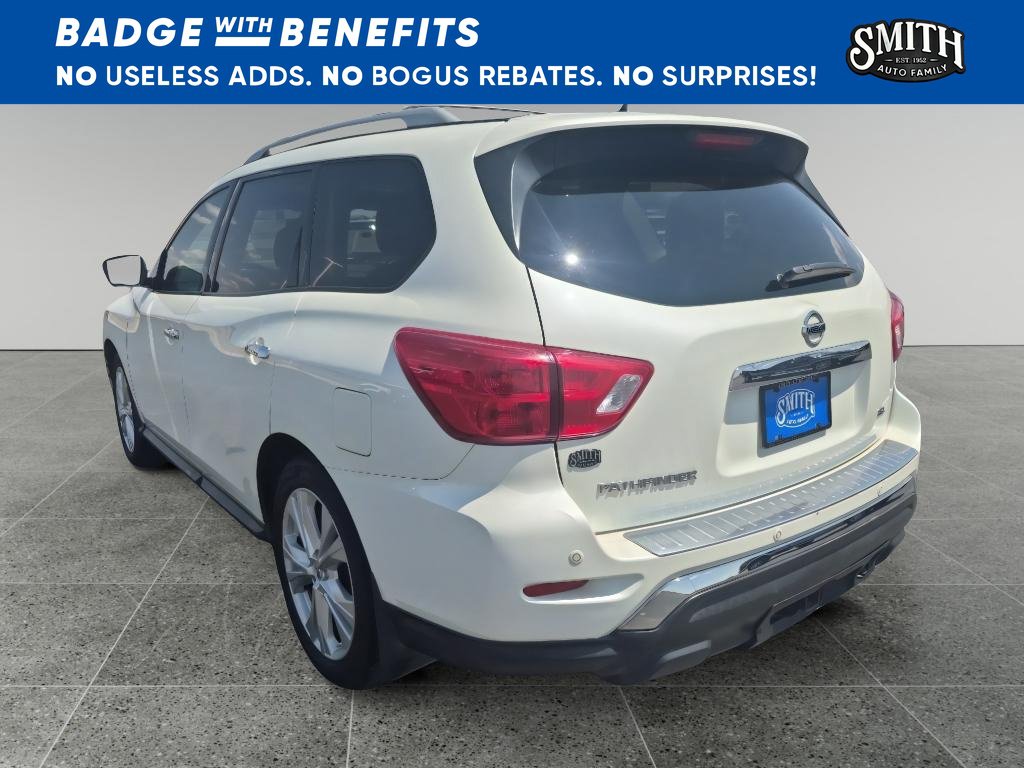 Used 2018 Nissan Pathfinder SL w/ SL Premium Package FWD image 6